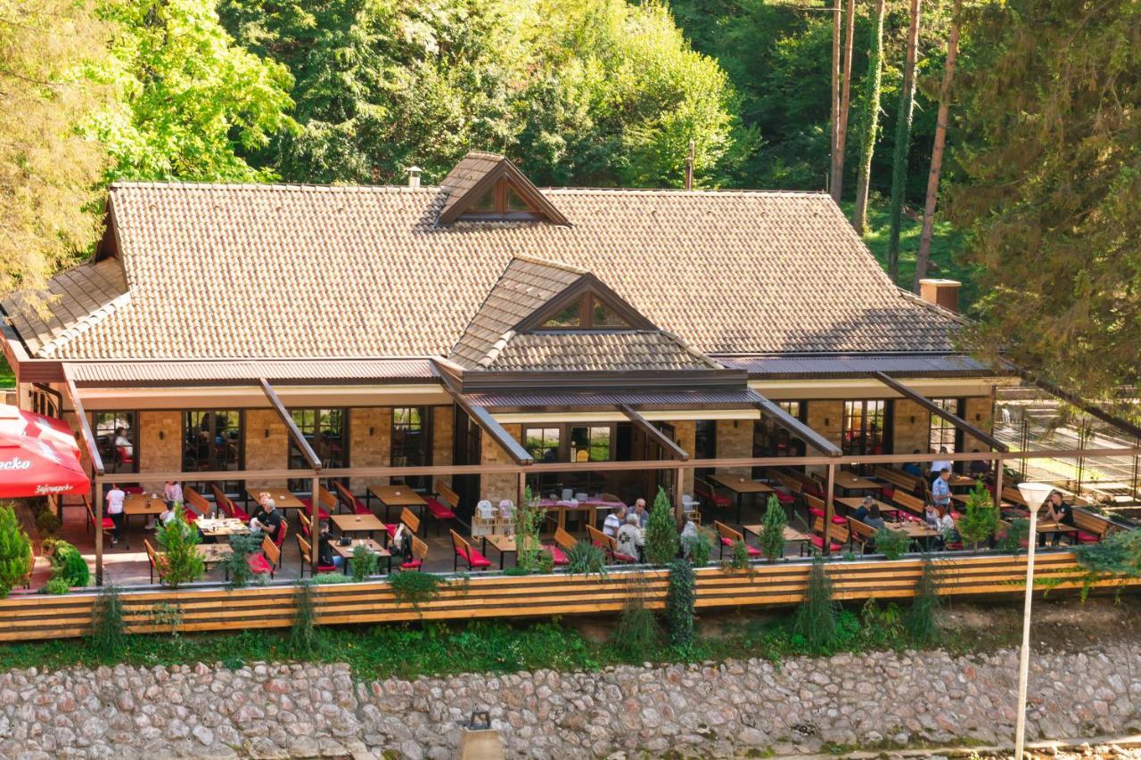 Anin Dvor Sekovici Appartement Buitenkant foto