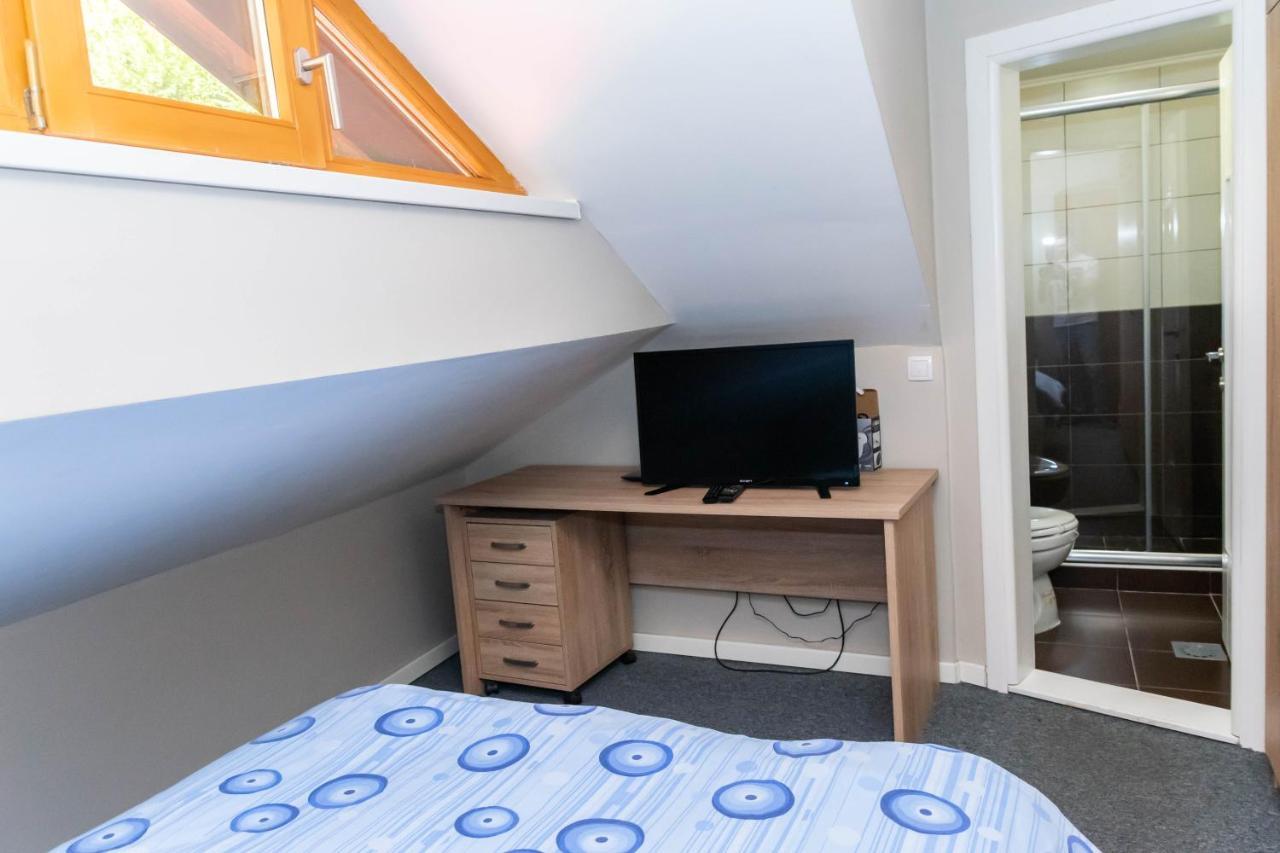 Anin Dvor Sekovici Appartement Buitenkant foto