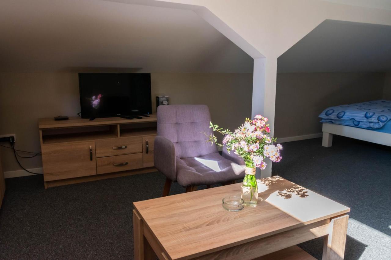 Anin Dvor Sekovici Appartement Buitenkant foto